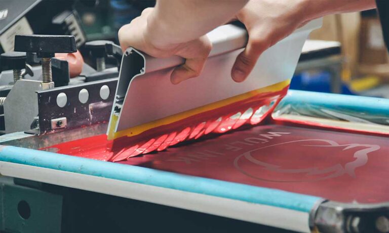 teknik sablon yang cocok untuk desain satu warna