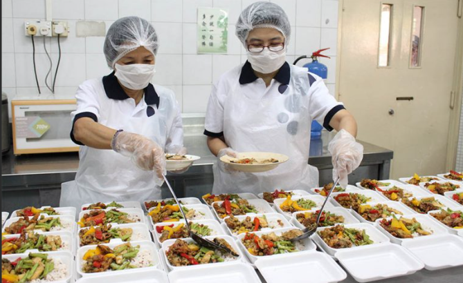 Monitoring Distribusi Makanan Anak Sekolah untuk Gizi Seimbang