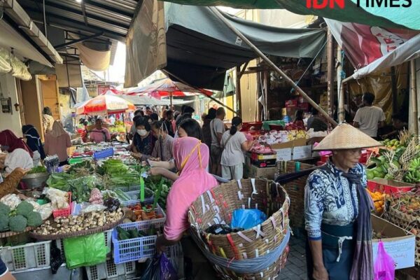 Pengawasan Keamanan Makanan Siap Saji untuk Konsumen Pengawasan Keamanan Makanan Siap Saji untuk Konsumen