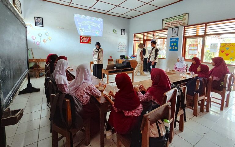 pemantauan status gizi siswa