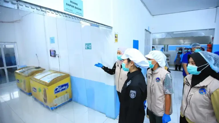 Monitoring Kebutuhan Gizi Dapur Akurat Realtime