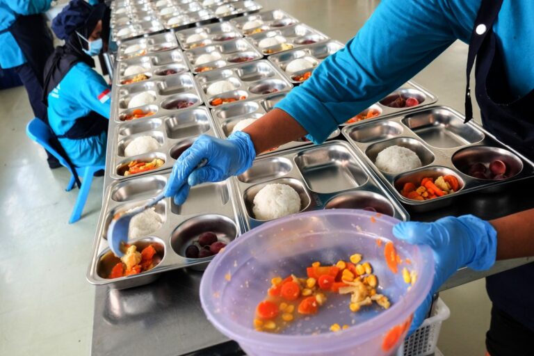 cara mengemas makanan mbg