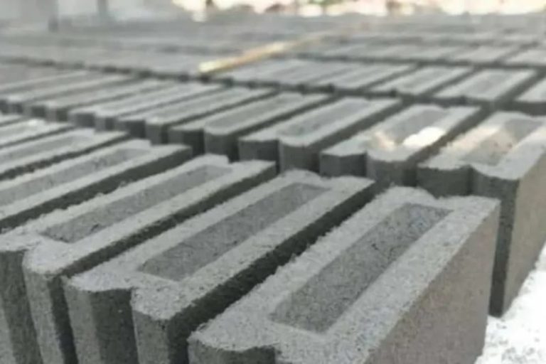 Tips Cetak Paving Biar Tidak Retak